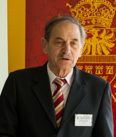 M. Csizmadia Béla emeritus professzort Gr. Mikó Imre-emléklappal tüntették ki