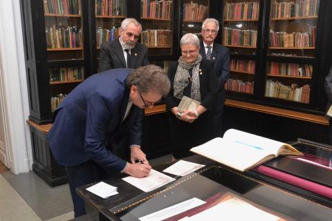 Együttműködési megállapodást írt alá az EME és a Központi Egyetemi Könyvtár