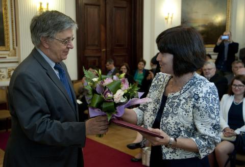 Arany János-díjat kapott  Egyed Emese szakosztályi elnök